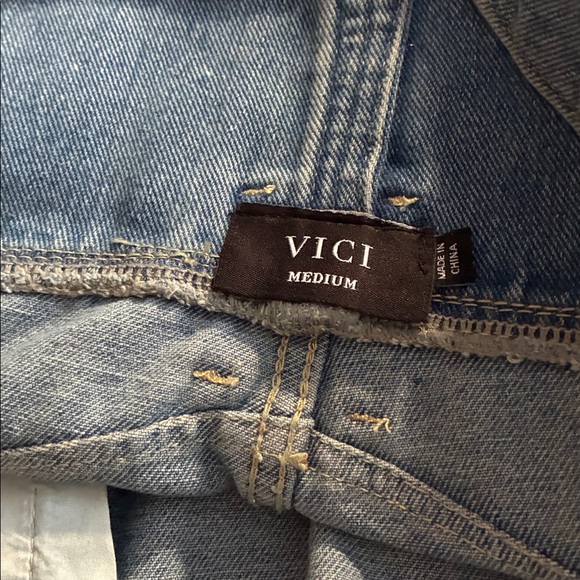 Vici The Sophia Barrel Denim Overalls flattering chic barrel-leg silhouette NWOT - Picture 5 of 10